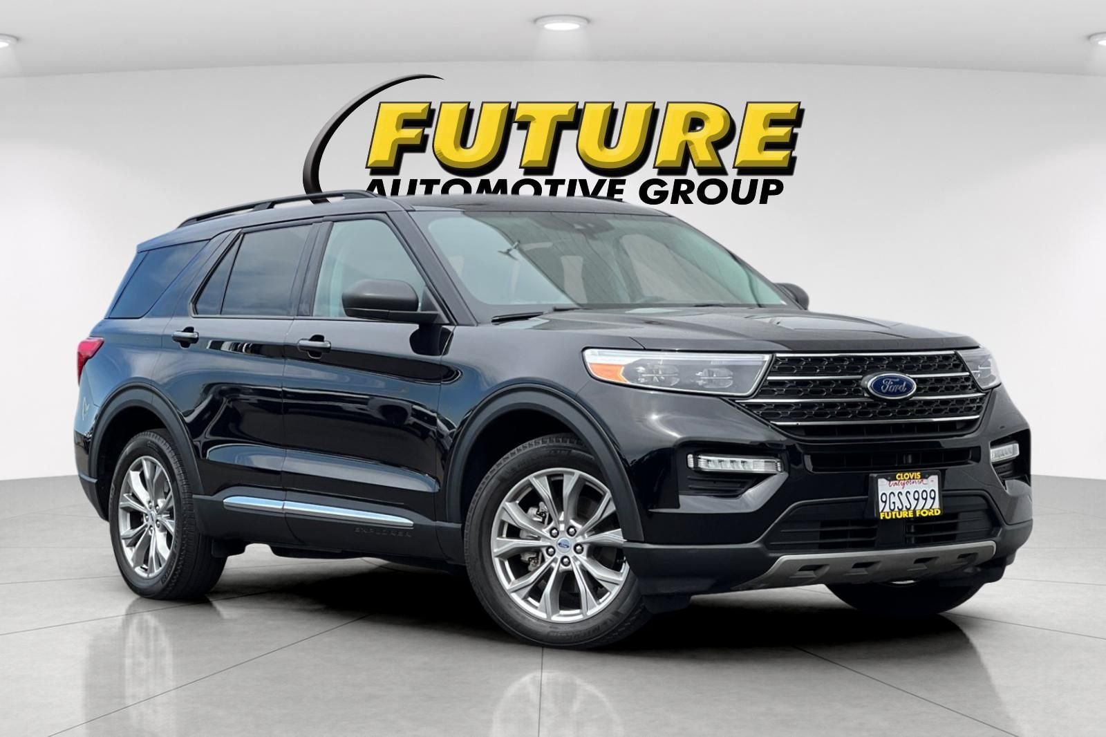 Used 2022 Black Ford XLT image 1