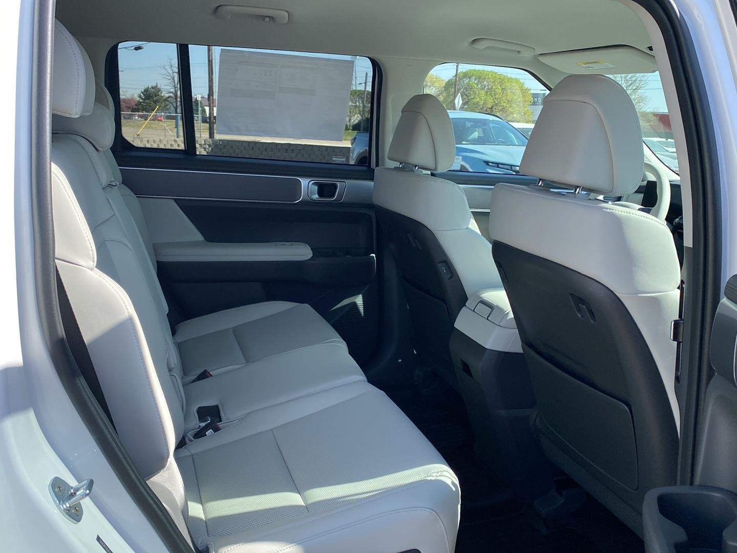 2026 Hyundai Santa Fe SEL - Photo 18