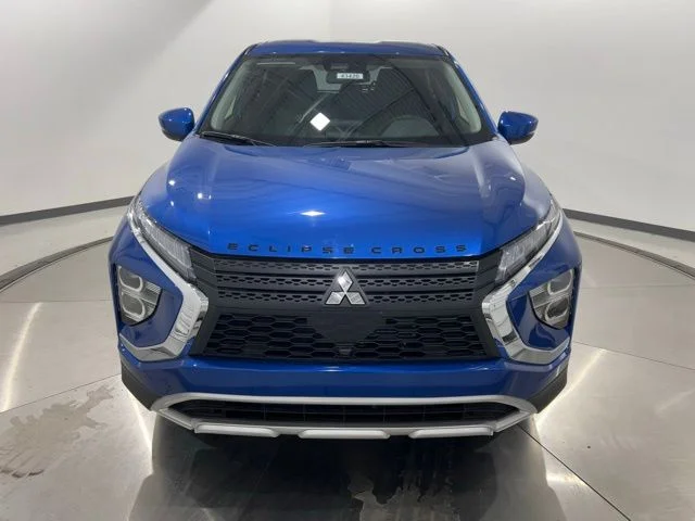 New 2026 Lightning Blue Metallic Mitsubishi SE S-AWC image 8