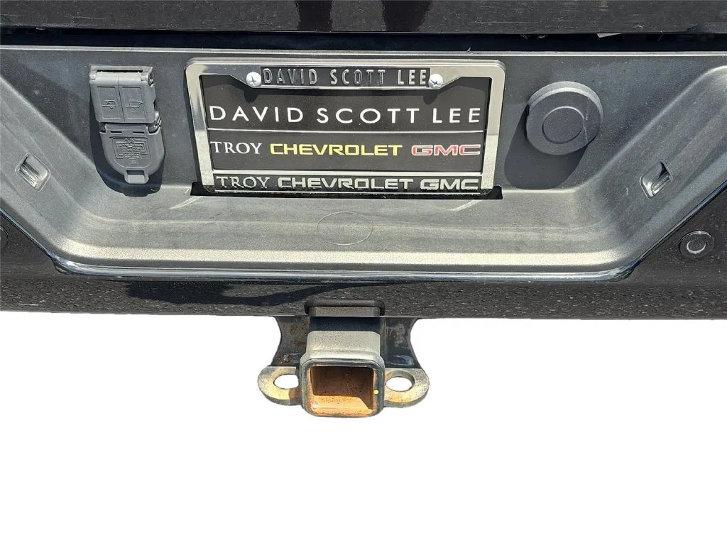 Used 2022 Black Chevrolet High Country image 9
