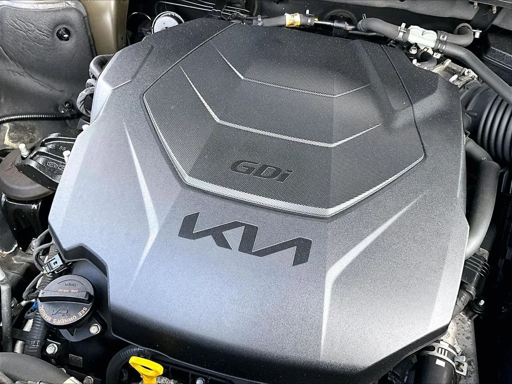 Used 2022 Green Kia EX image 36