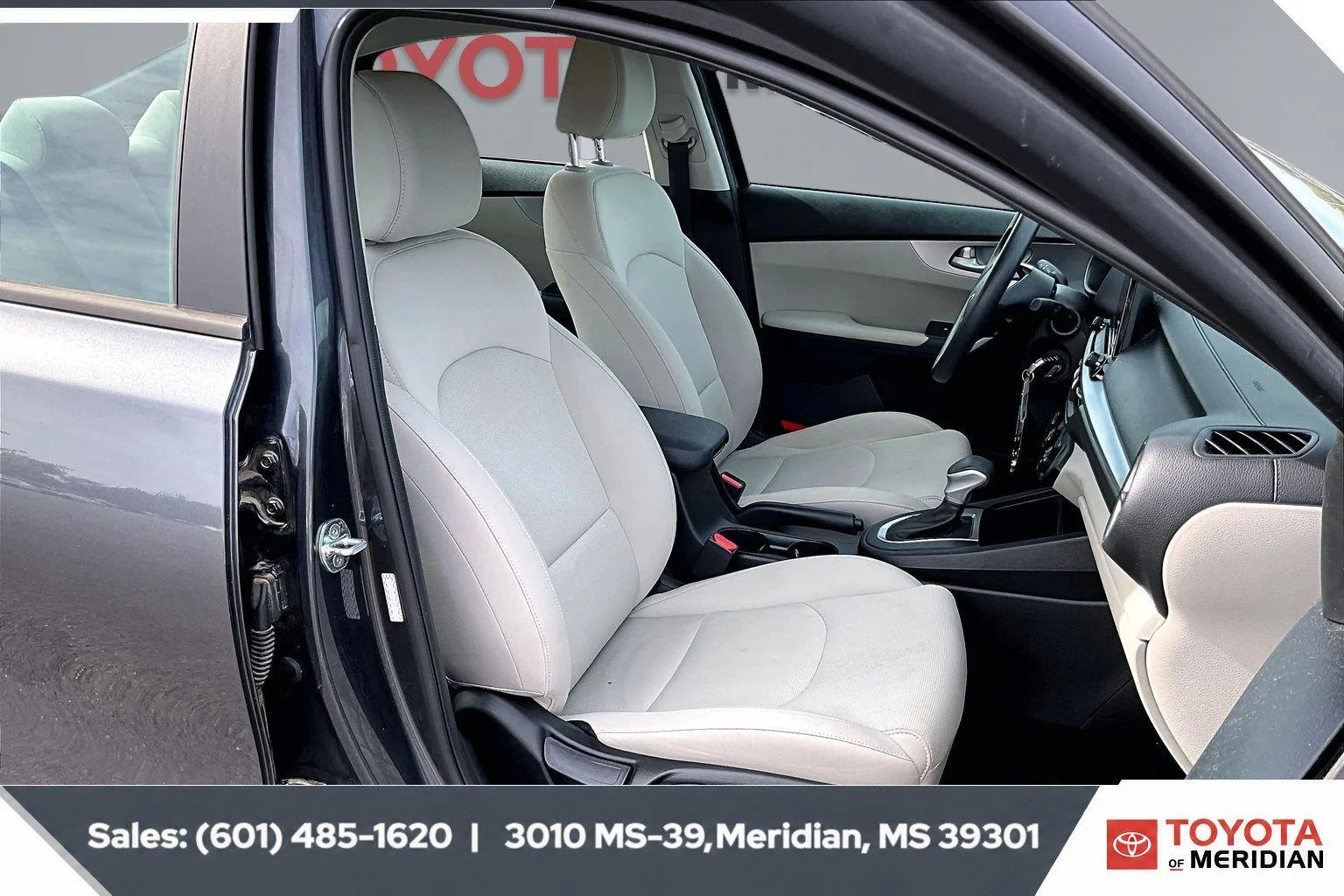 Used 2023 Gravity Gray Kia LXS image 6