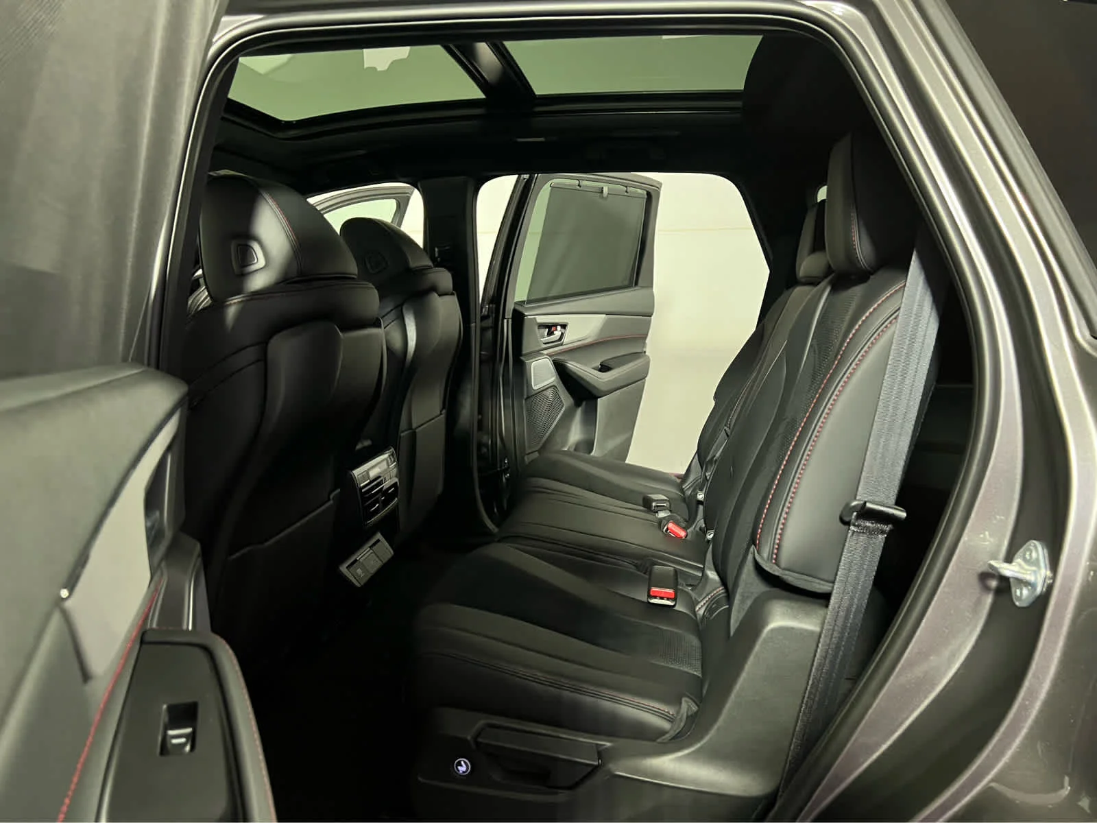 Used 2026 Liquid Carbon Metallic Acura w/A-Spec Package image 25