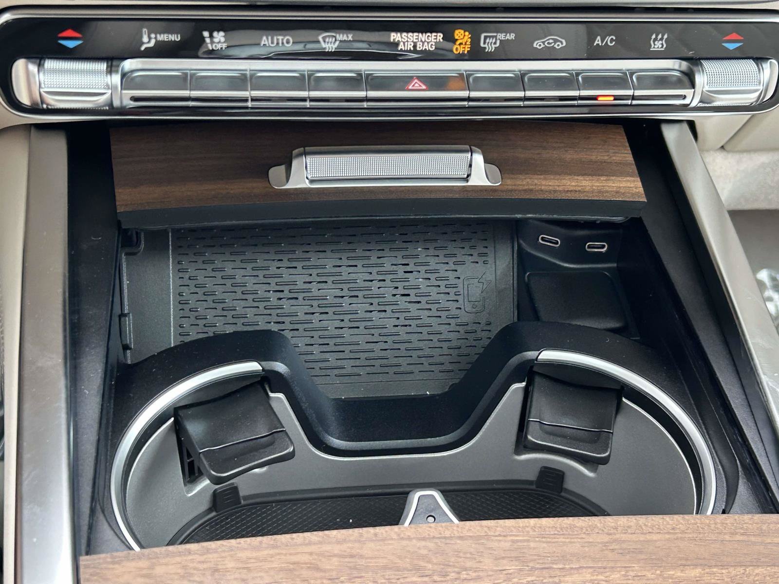 New 2027 MANUFAKTUR Moonlight White Metallic Mercedes-Benz G 580e SUV image 30