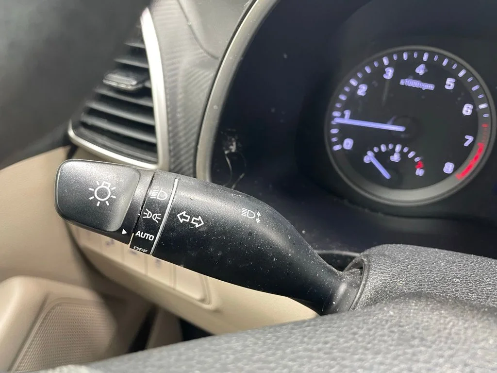 Used 2019 Blue Hyundai SEL image 23