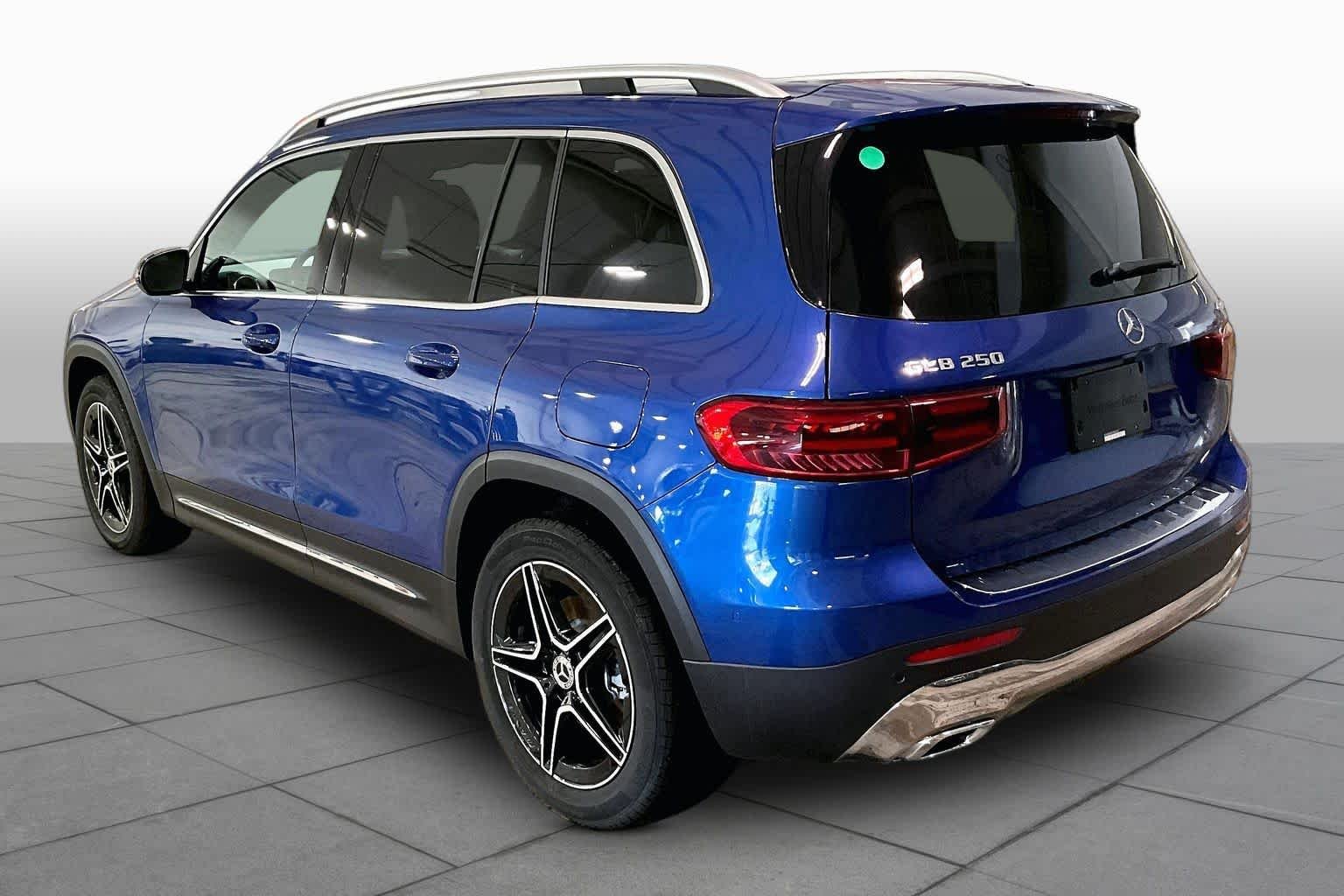 New 2026 Starling Blue Metallic Mercedes-Benz GLB 250 image 4