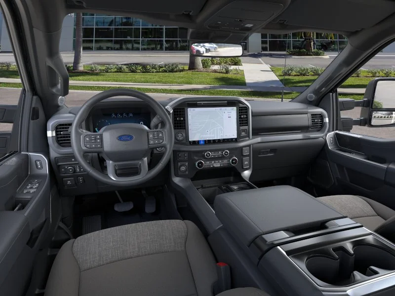 New 2025 Agate Black Metallic Ford XLT image 32