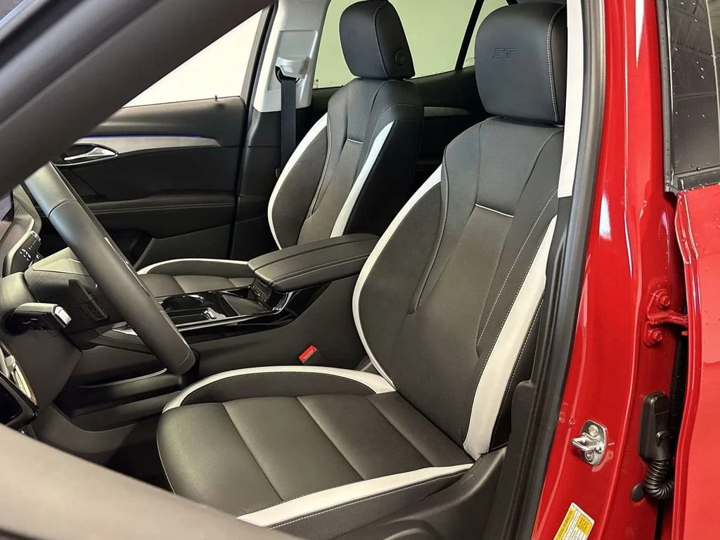 2025 Buick Envision Sport Touring - Photo 24