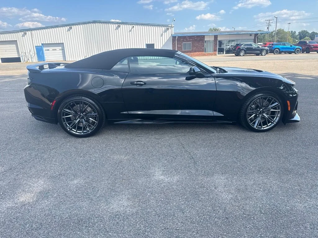 Used 2023 Black Chevrolet ZL1 image 6