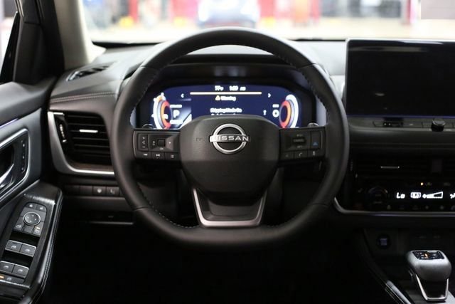 2026 Nissan Rogue Platinum - Photo 18