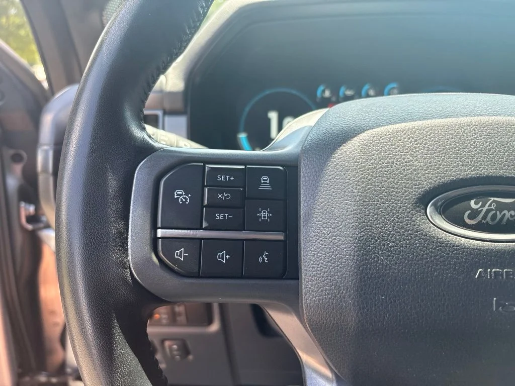 Used 2023 Silver Ford Lariat image 24