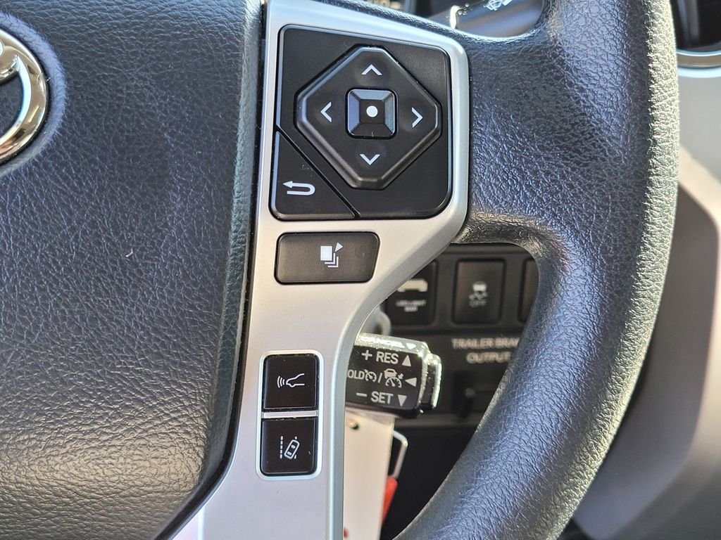 Certified Used 2018 Blue Toyota SR5 image 26