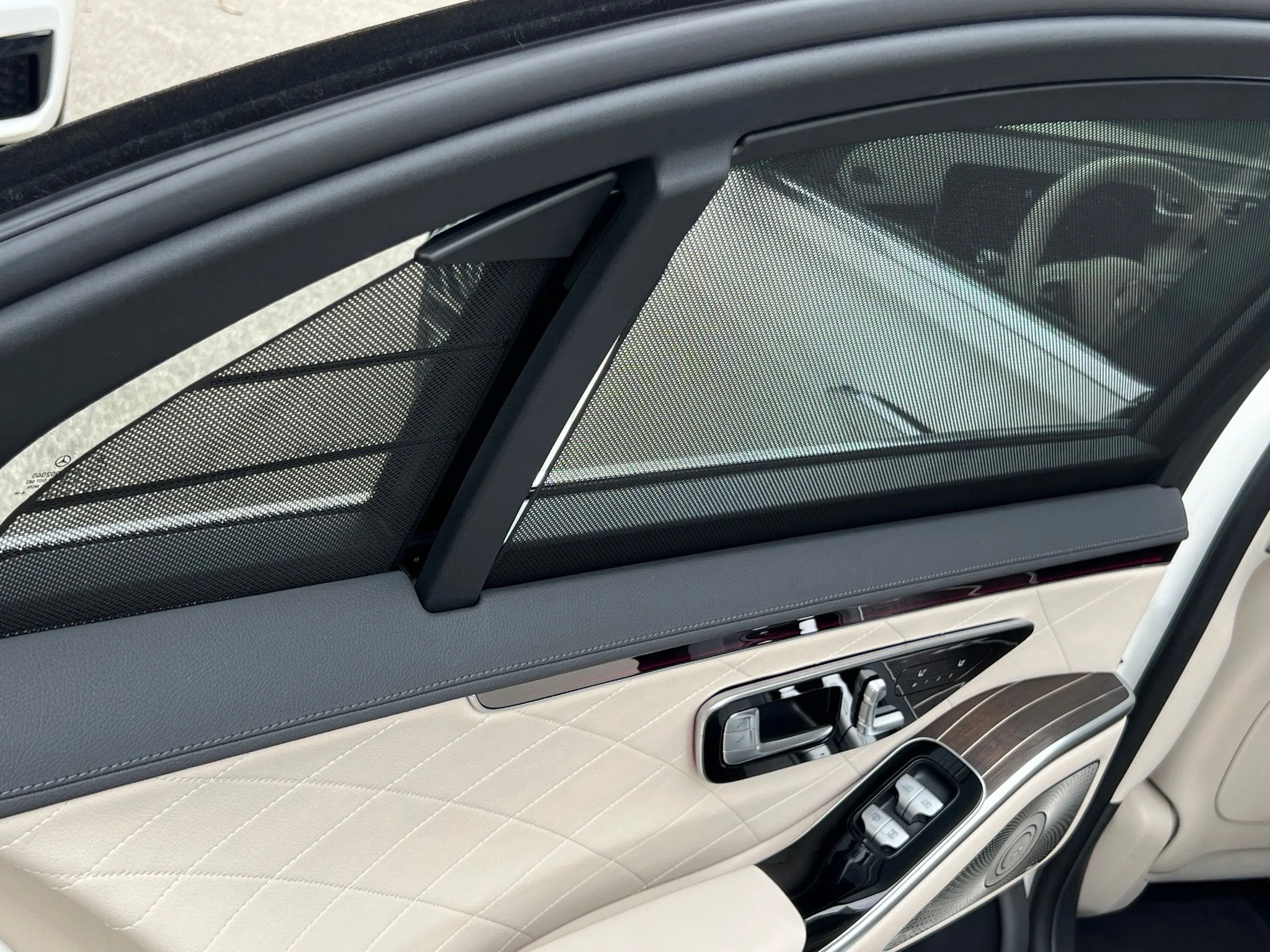 Used 2021 White Mercedes-Benz S 580 image 38