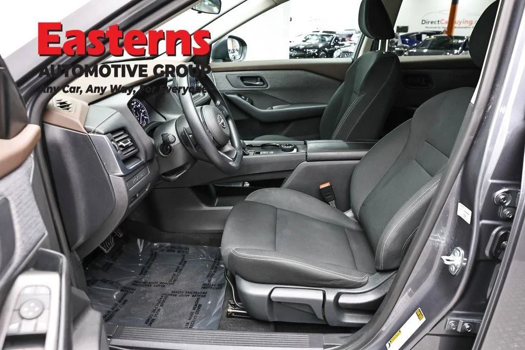 Used 2023 Gray Nissan S image 16