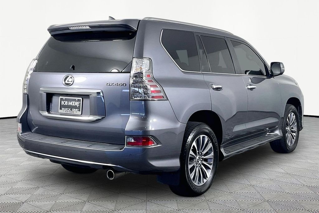 Used 2022 Gray Lexus 460 Luxury image 6