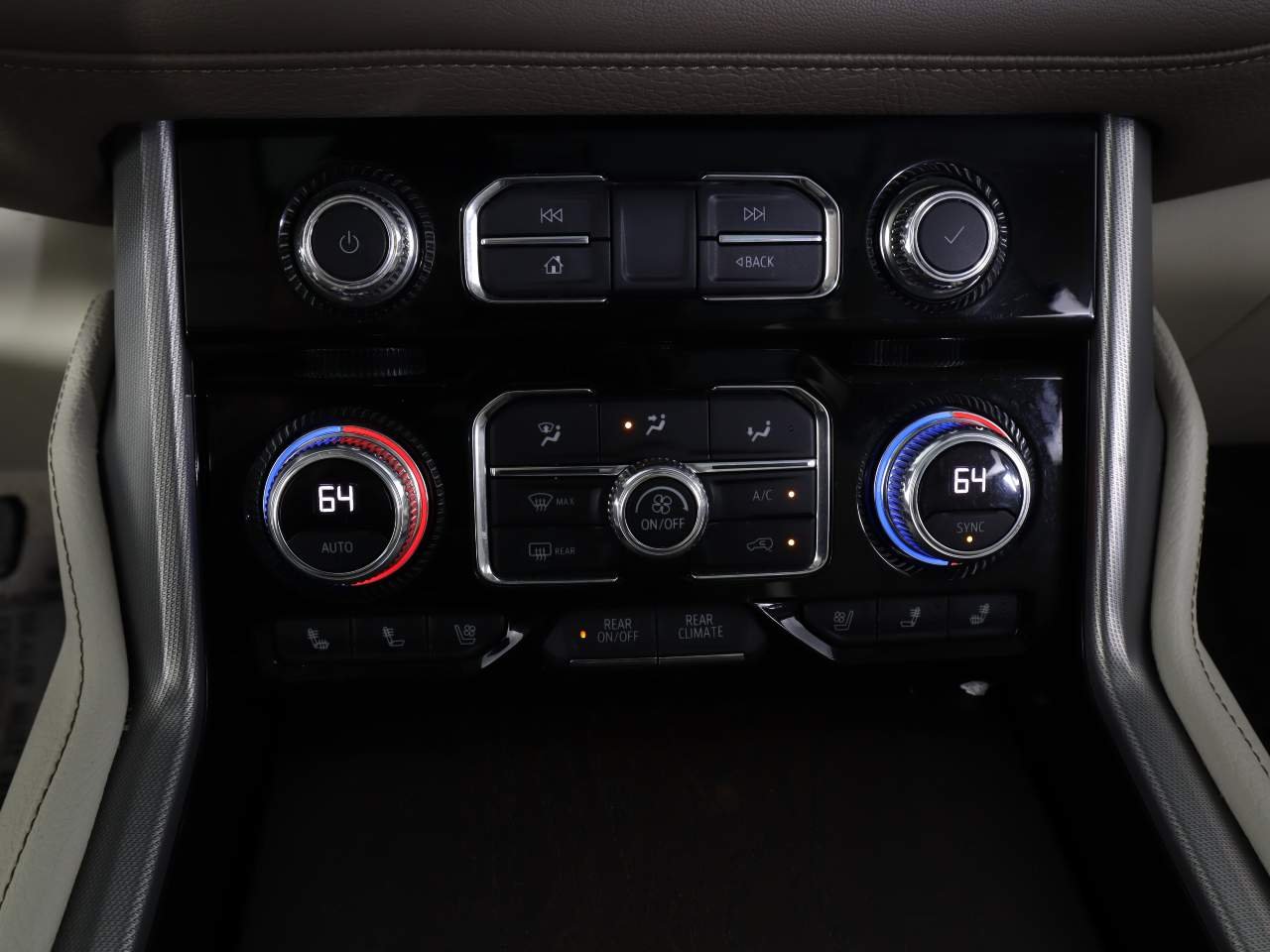 Used 2021 Hunter Metallic GMC Denali image 10