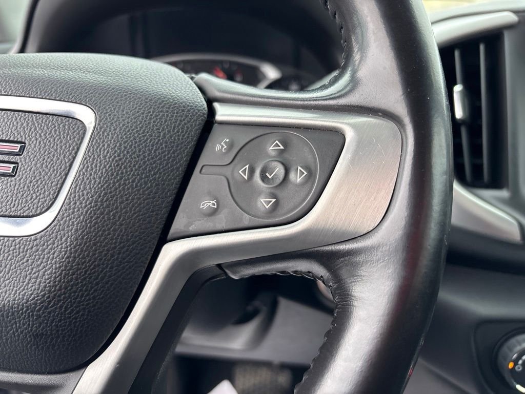 Used 2019 Gray GMC SLE image 24