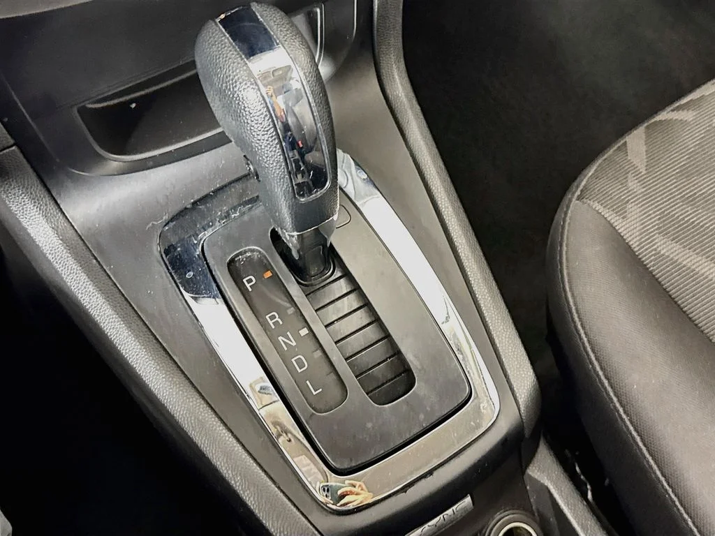 Used 2013 Silver Ford SE image 19