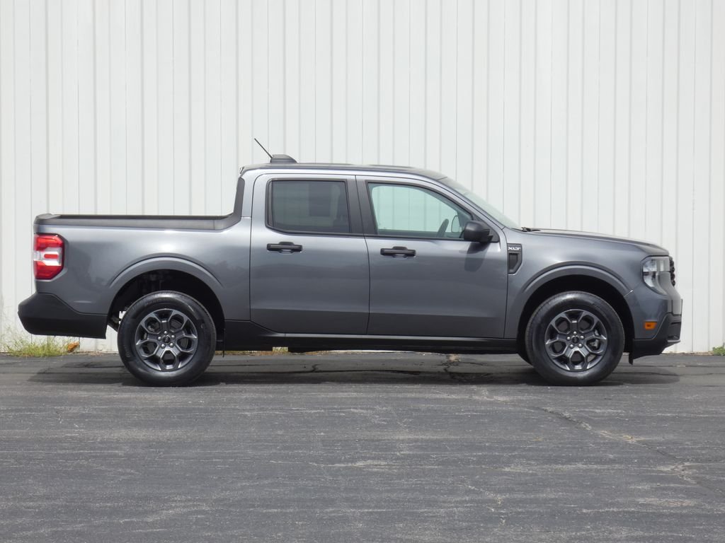 Used 2026 Gray Ford XLT image 2
