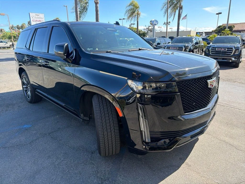 Used 2021 Black Cadillac Sport image 3