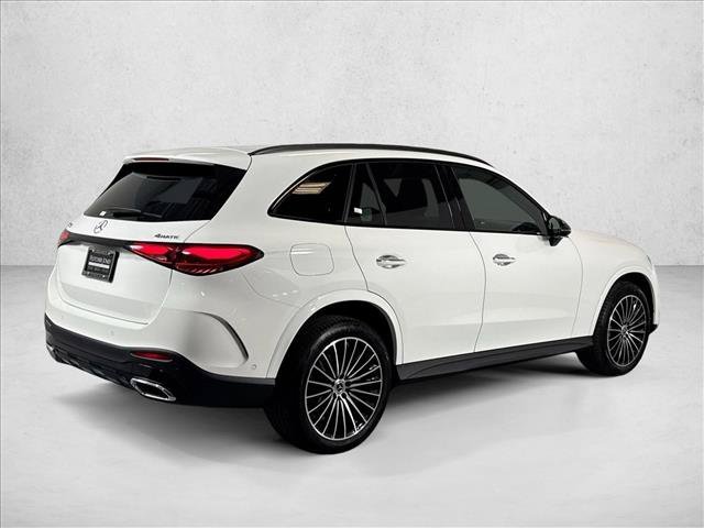 New 2026 Polar White Mercedes-Benz GLC 300 image 35