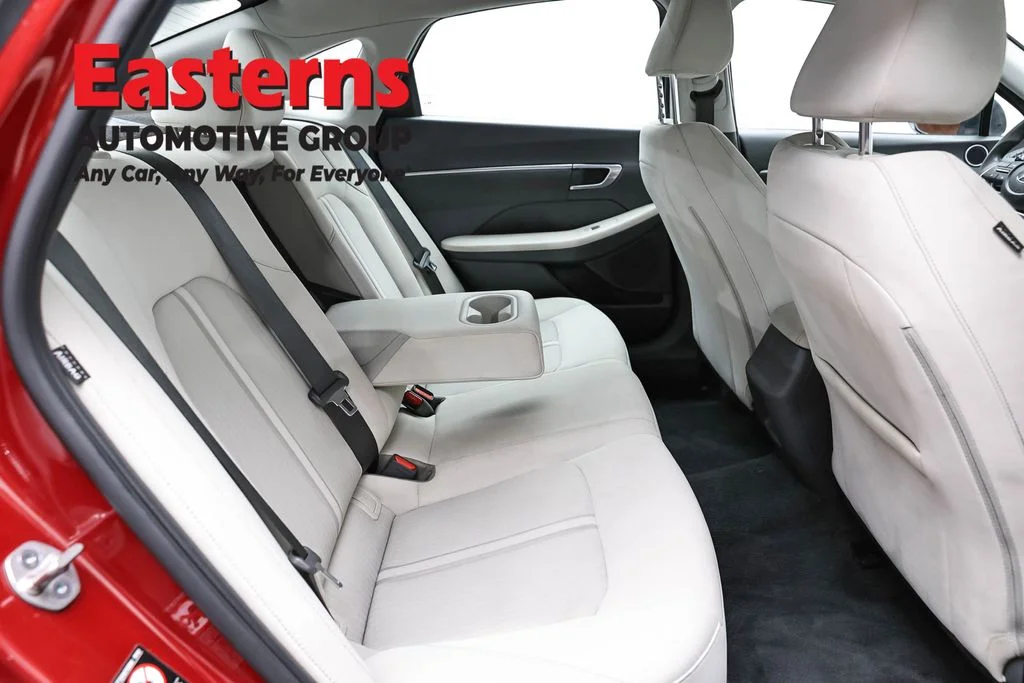 Used 2023 Red Hyundai SEL image 23