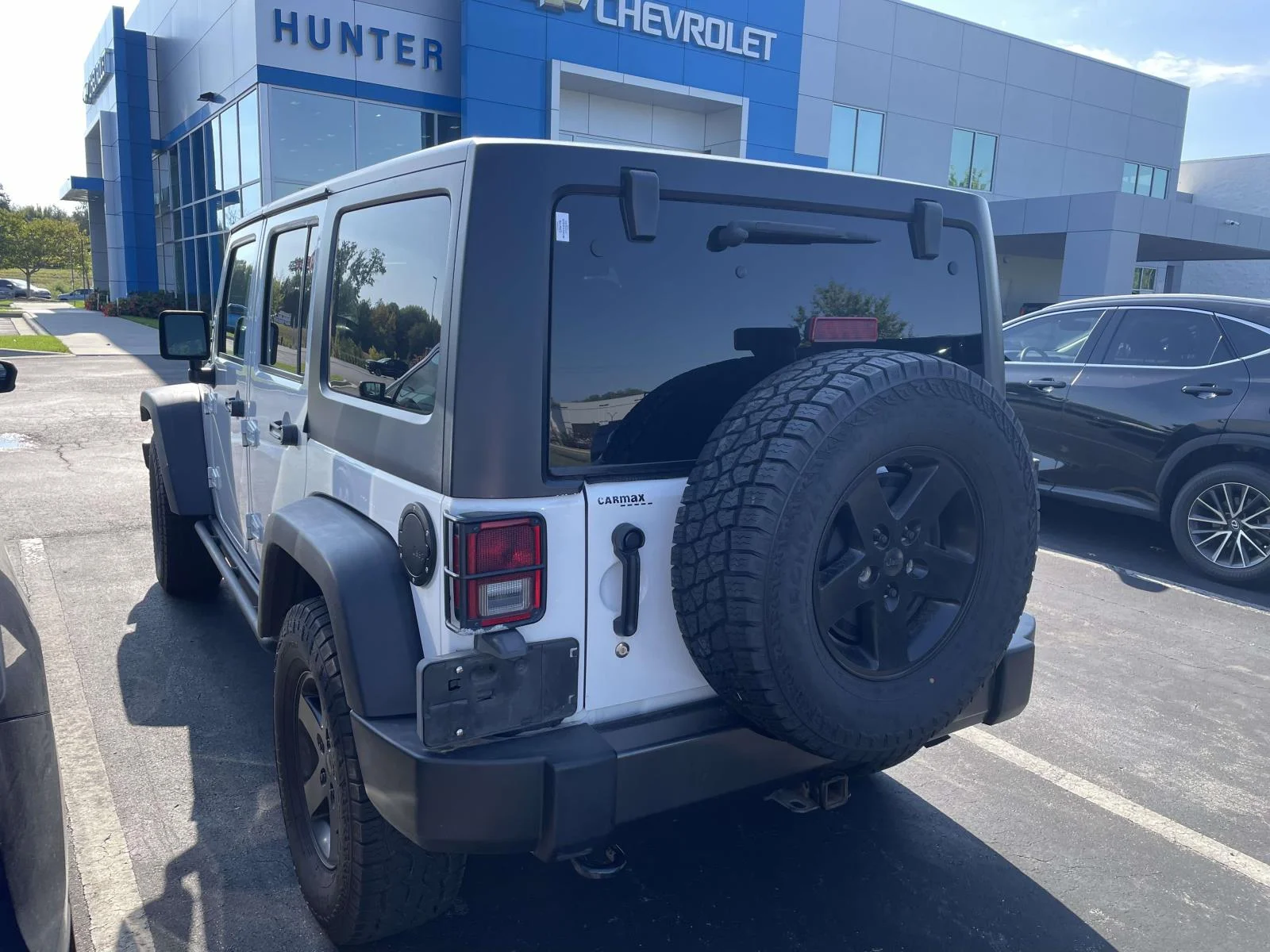 Used 2016 White Jeep Black Bear image 4
