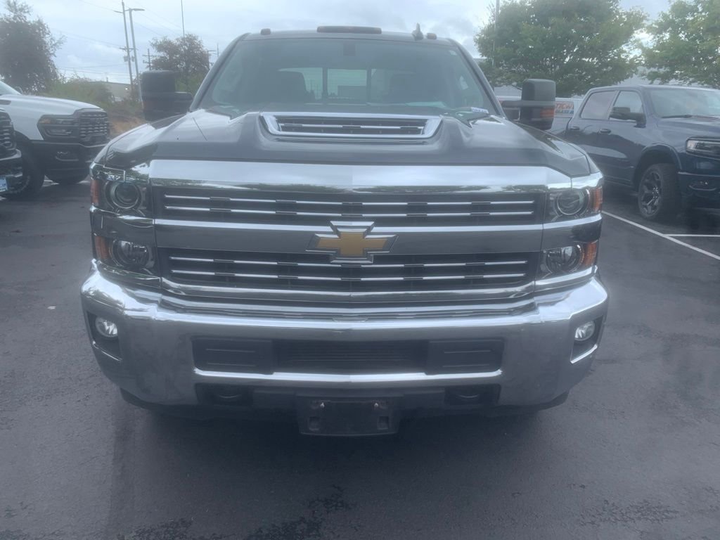 Used 2017 Graphite Metallic Chevrolet LT image 6