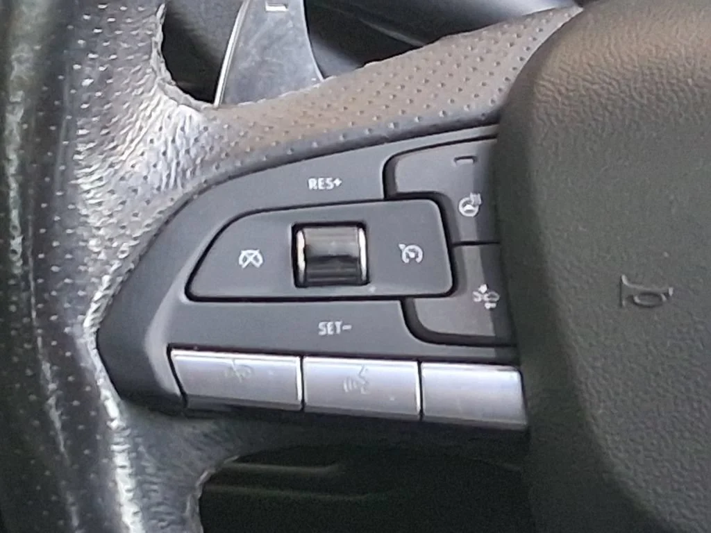 Used 2020 VELOCITY RED Cadillac Sport image 9