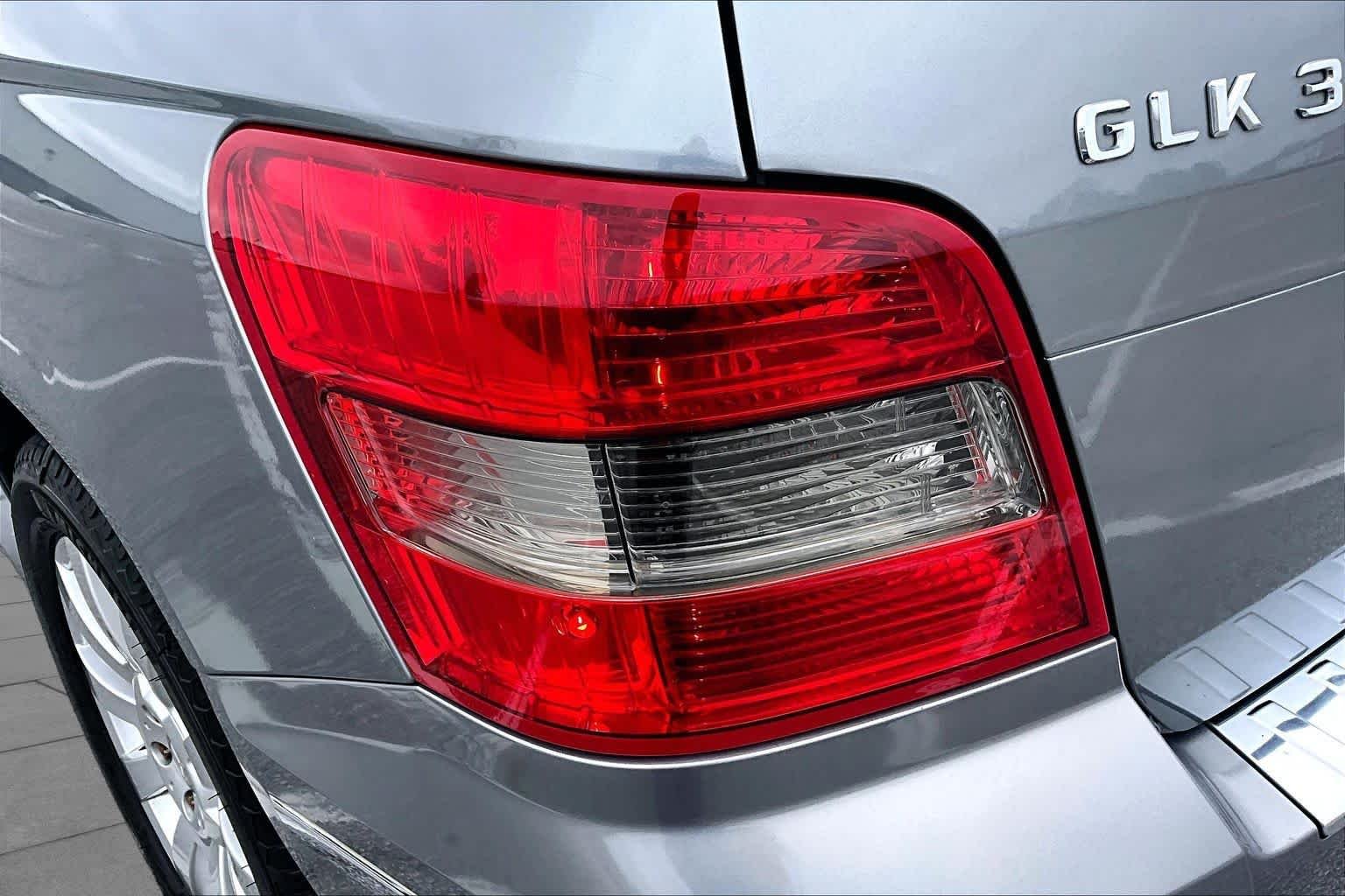 Used 2010 Palladium Silver Metallic Mercedes-Benz GLK 350 image 27