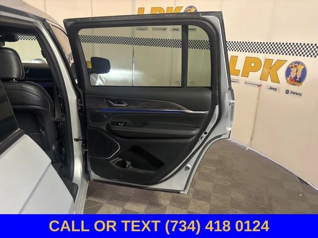 Used 2023 Silver Jeep Overland image 32