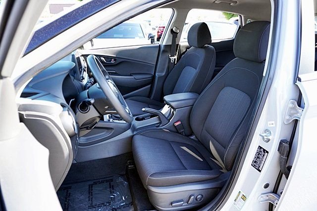 Used 2023 Silver Hyundai SEL image 14