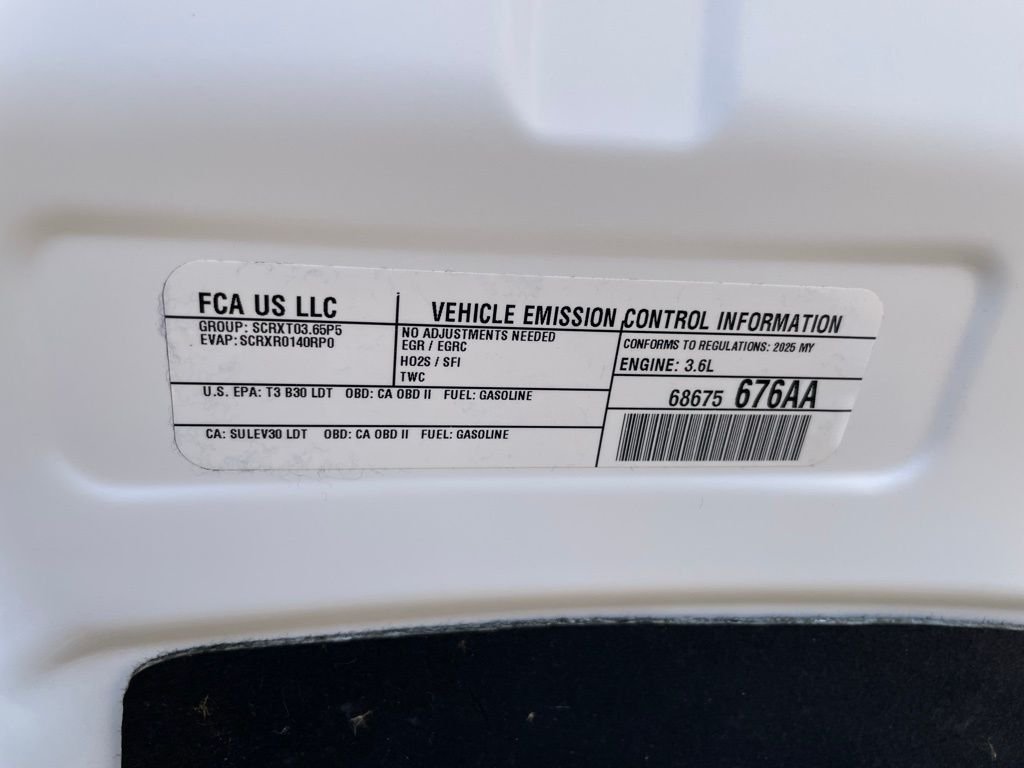 Used 2025 White Chrysler Limited image 43