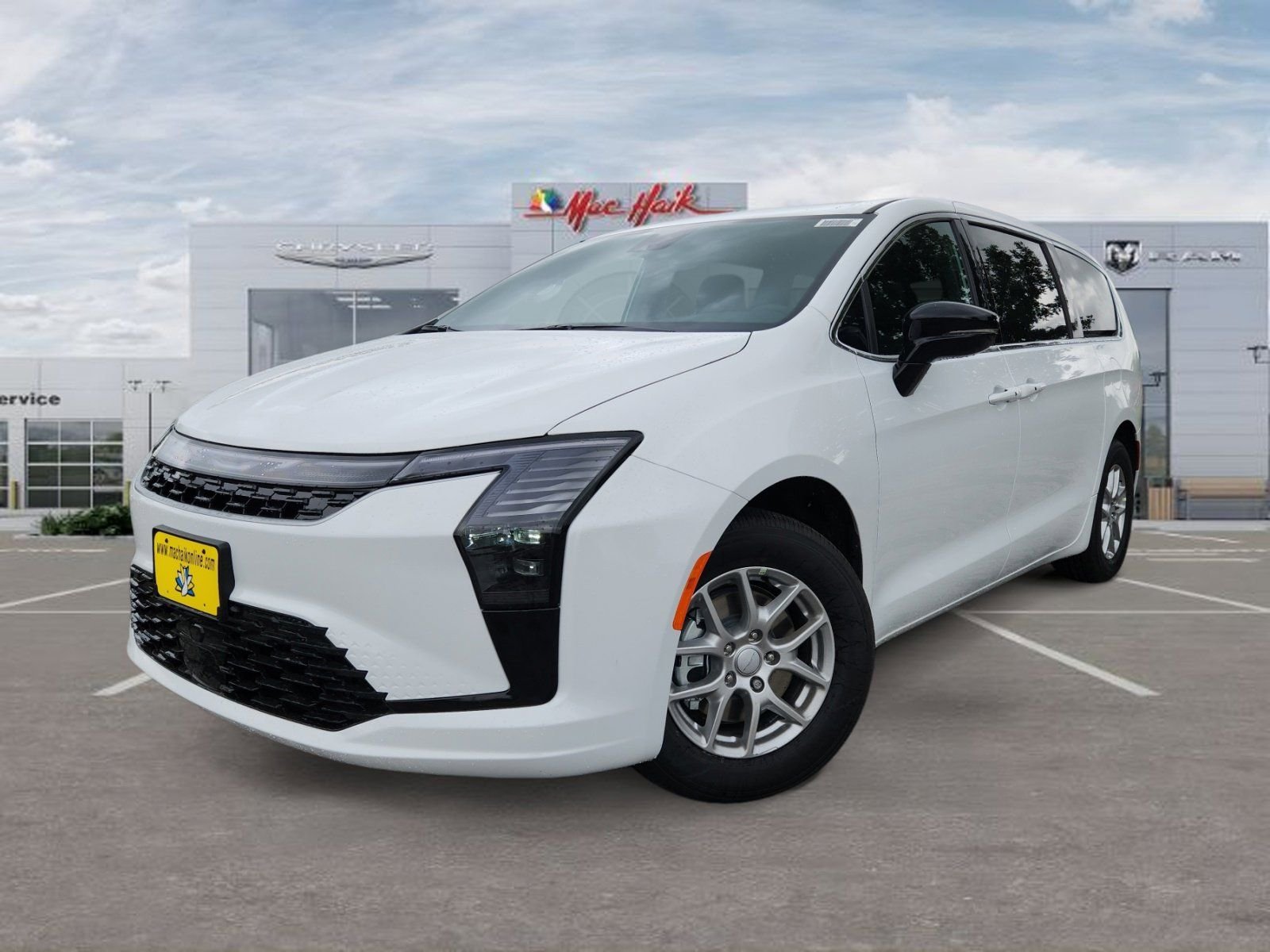 2027 Chrysler Pacifica Select's photo