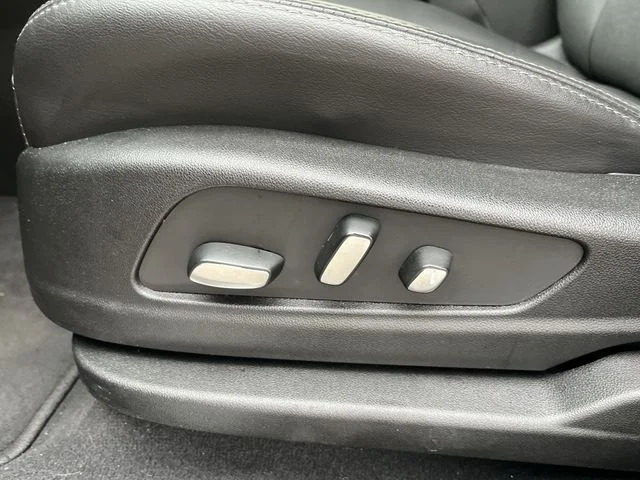 2025 Cadillac XT5 Premium Luxury - Photo 16