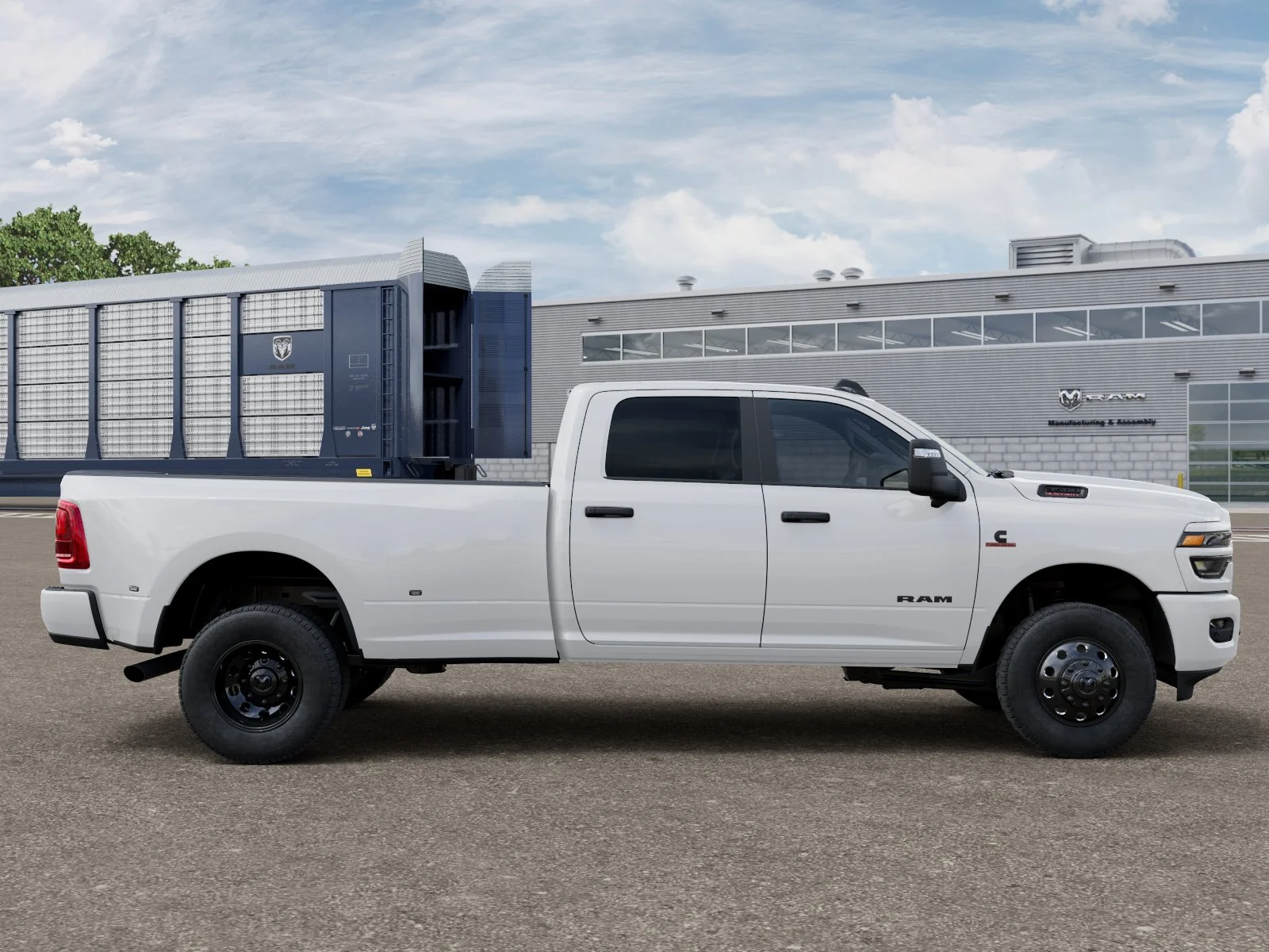 New 2026 Bright White Clear-Coat Exterior Paint RAM Big Horn image 49