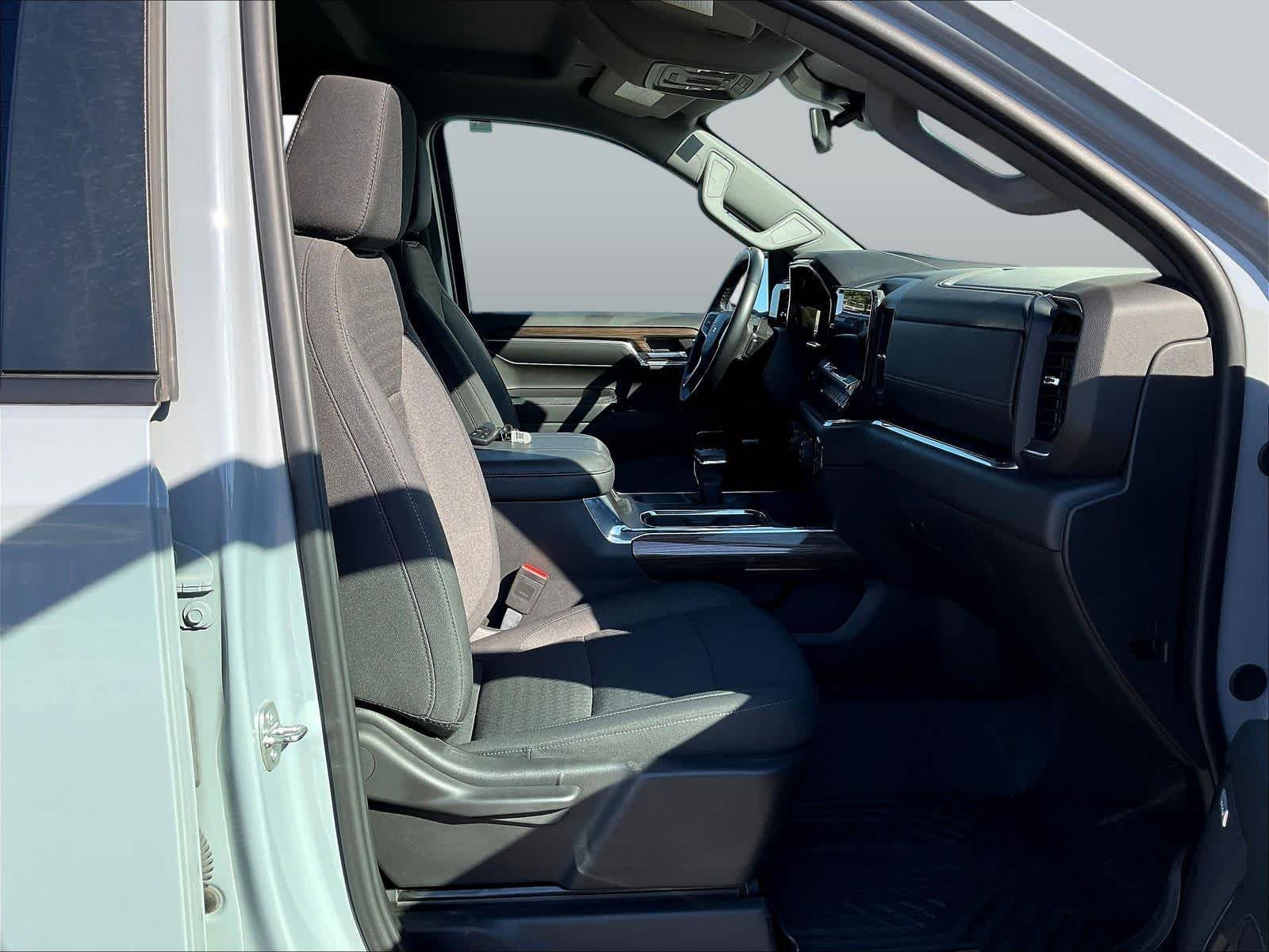 2024 Chevrolet Silverado 1500 RST - Photo 31