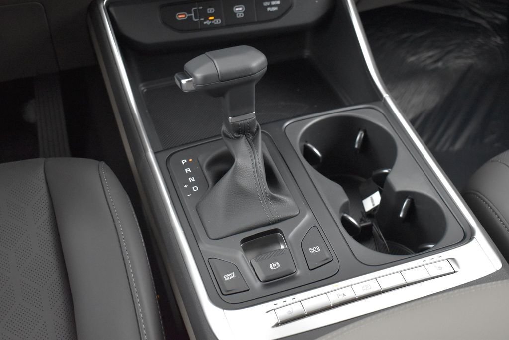 New 2026 Snow White Pearl Kia LXS image 16
