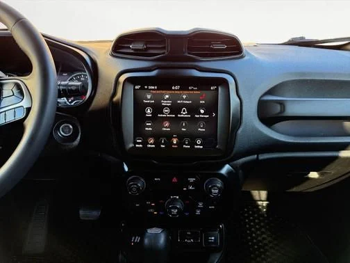 Used 2023 Gray Jeep Altitude image 11