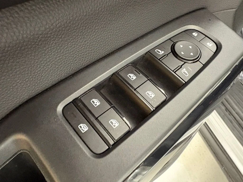 Used 2024 Silver Nissan SV image 21