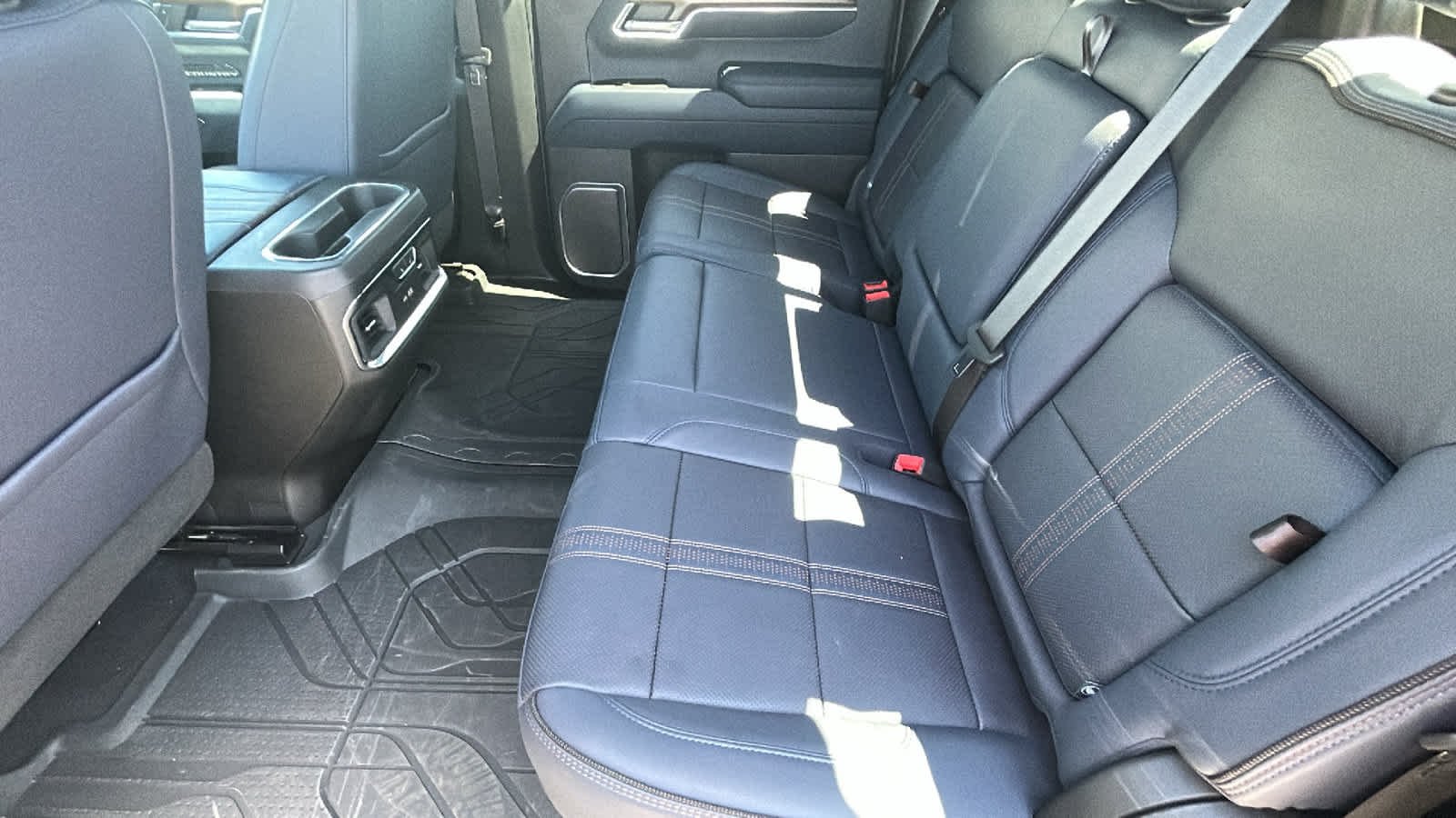 2024 Chevrolet Silverado 1500 High Country - Photo 24