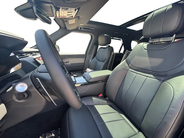 New 2026 Santorini Black Land Rover SE image 10