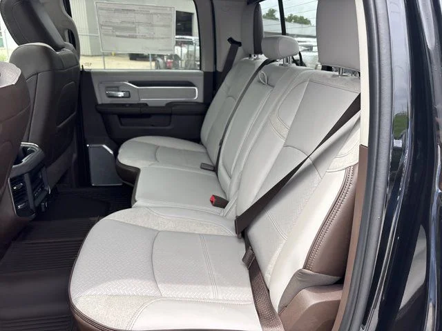 New 2026 Diamond Black Crystal Pearl-Coat Exterior Paint RAM Laramie image 19