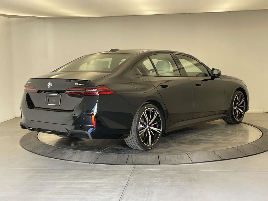 New 2027 Black BMW 530i xDrive image 5