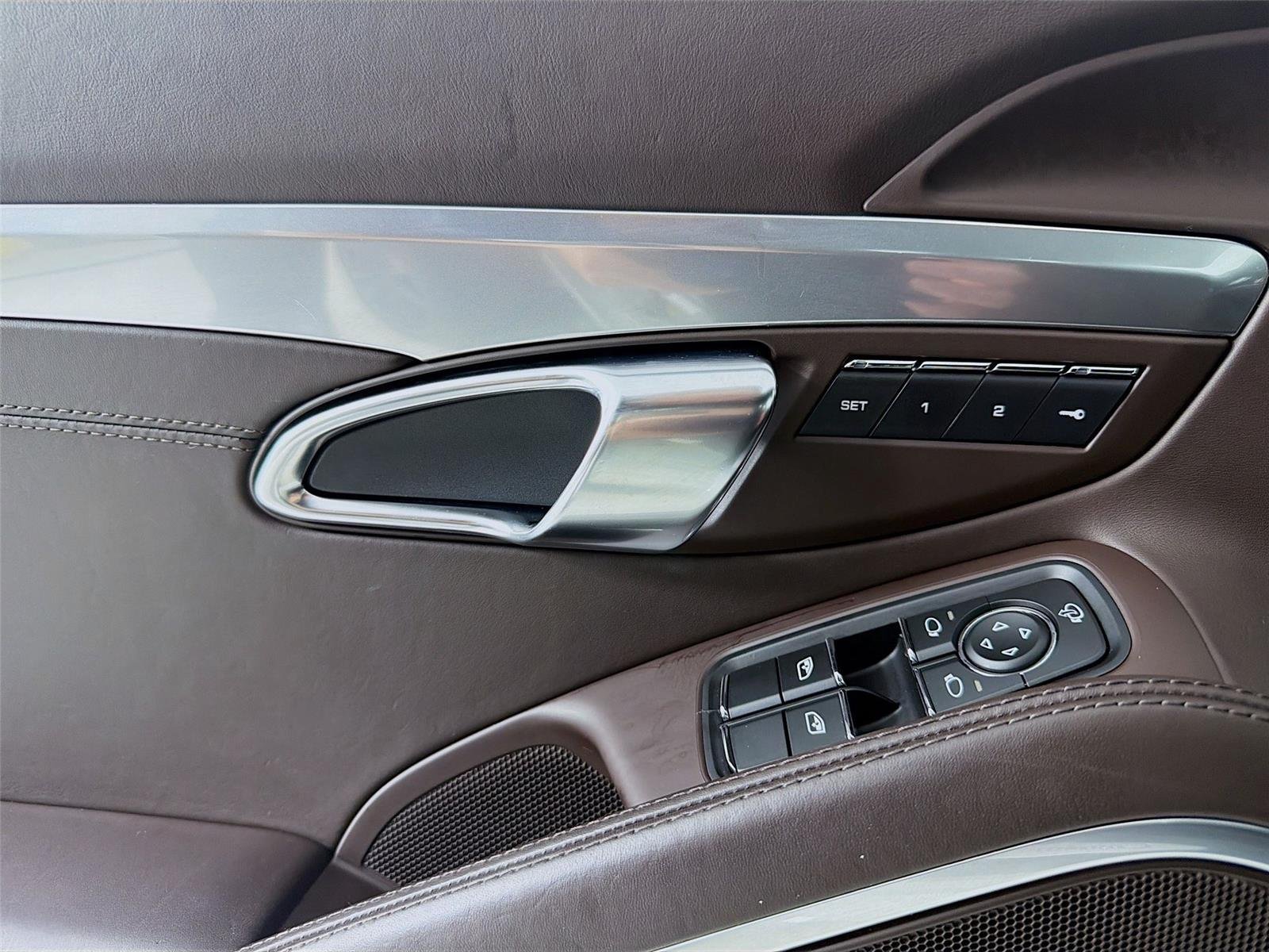 Used 2022  Porsche  image 7