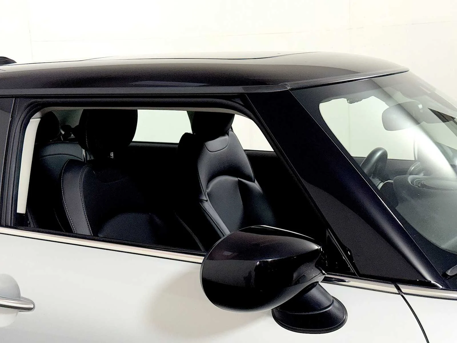 Used 2023 White Silver Metallic MINI Cooper S image 30