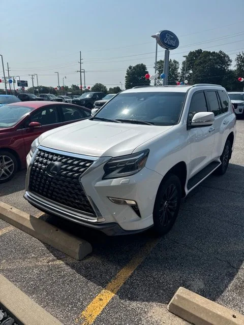 Certified Used 2020  Lexus 460 image 1