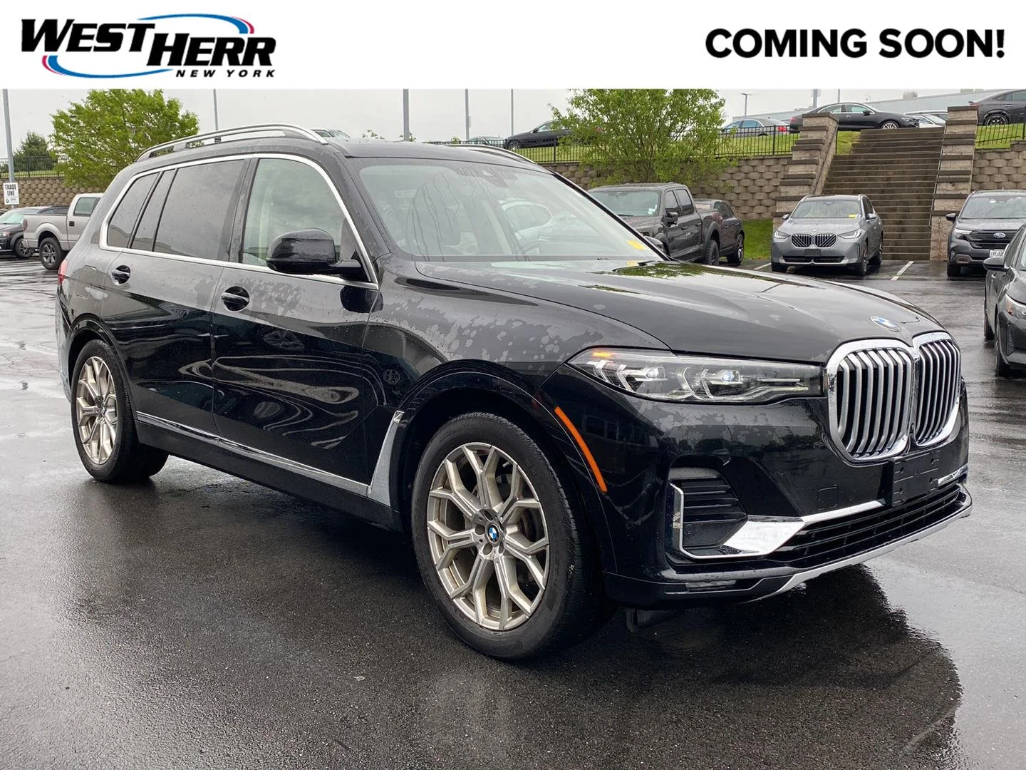 Used 2022 Black Sapphire Metallic BMW xDrive40i image 1