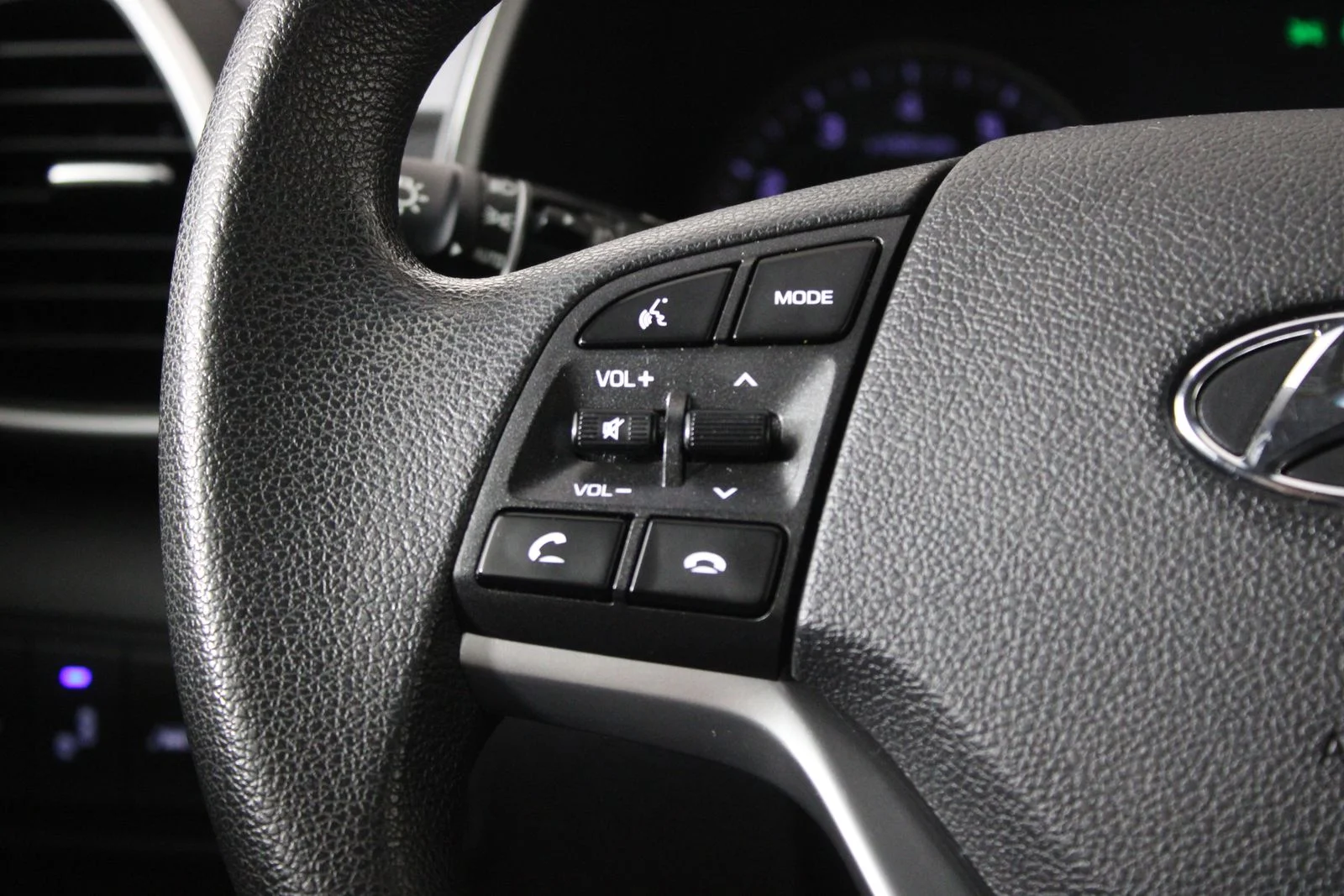 Used 2019 Gray Hyundai Sport image 19
