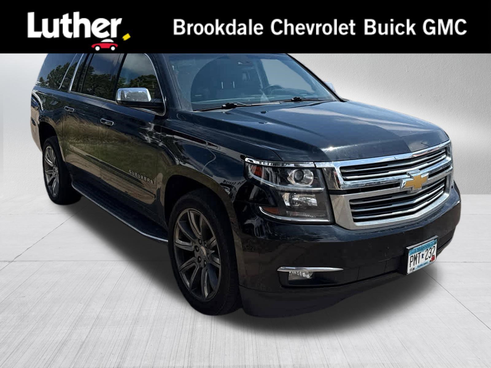 2017 Chevrolet Suburban 4WD 1500 Premier's photo